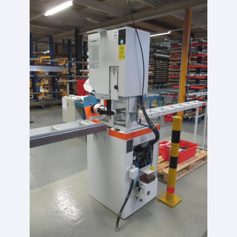 Gepflegte Flurförderfahrzeuge-1