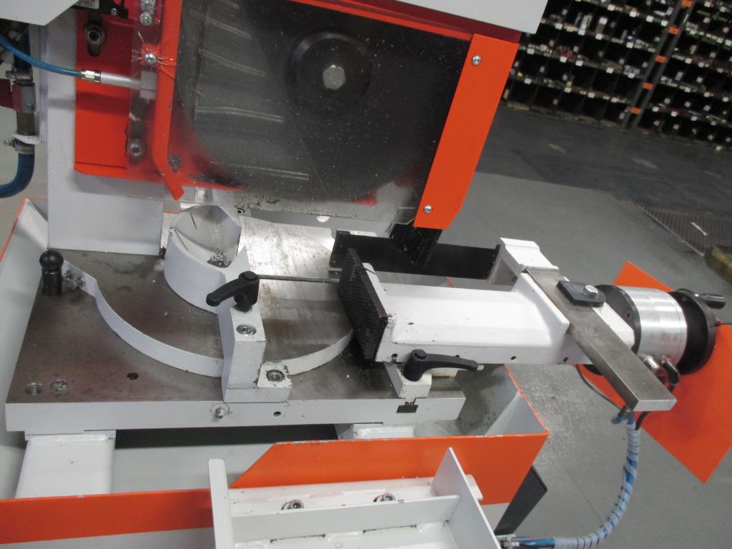 Gepflegte Flurförderfahrzeuge-6