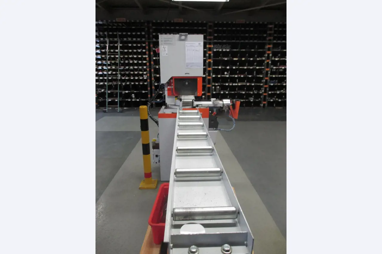 Gepflegte Flurförderfahrzeuge-7