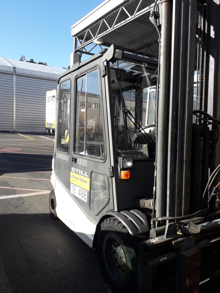 Gepflegte Flurförderfahrzeuge-1