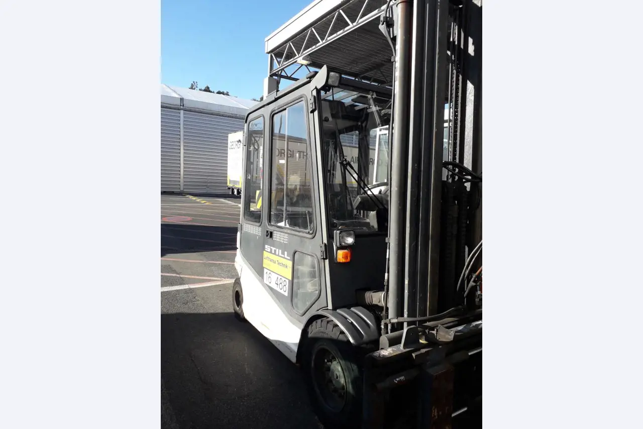 Gepflegte Flurförderfahrzeuge-1