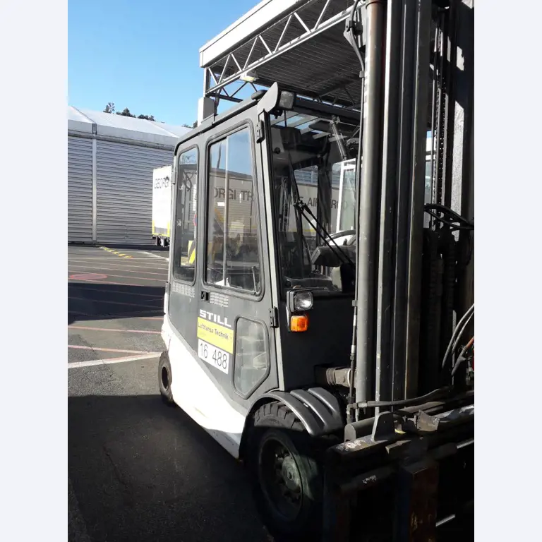 Gepflegte Flurförderfahrzeuge-1