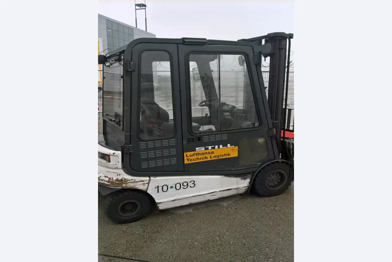 Gepflegte Flurförderfahrzeuge-4