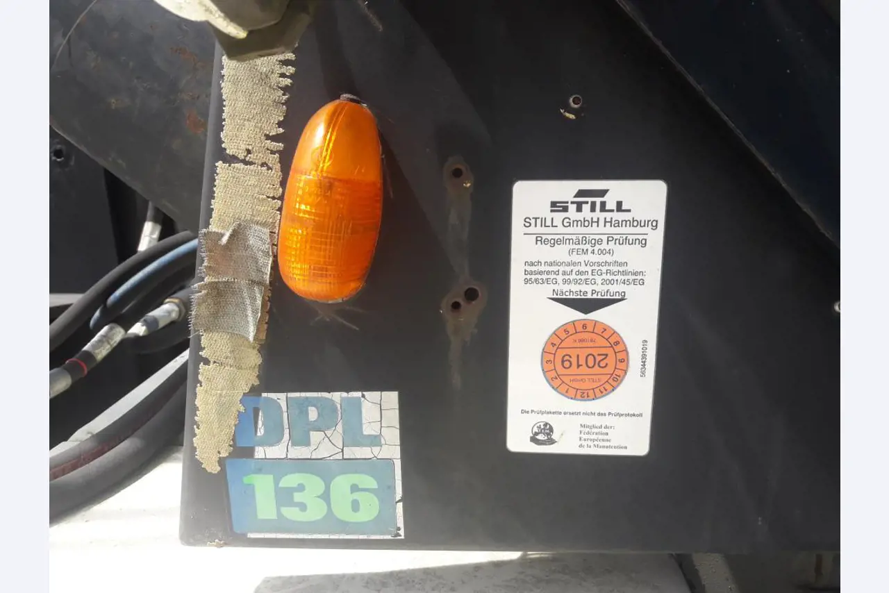 Gepflegte Flurförderfahrzeuge-10