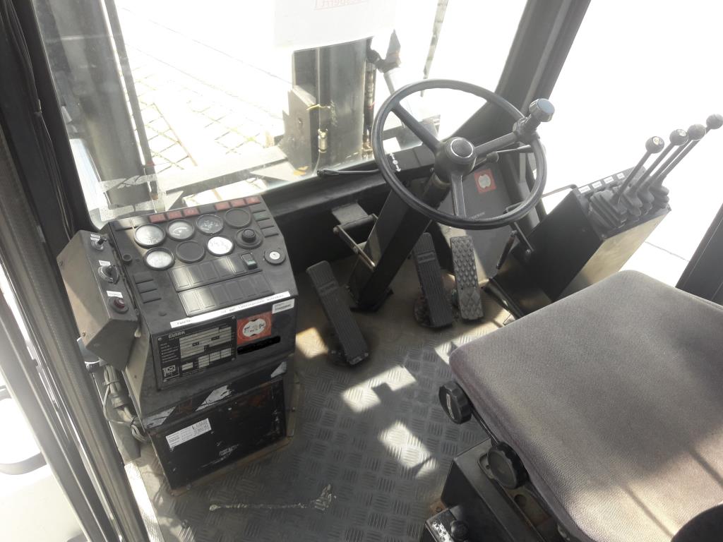 Gepflegte Flurförderfahrzeuge-11