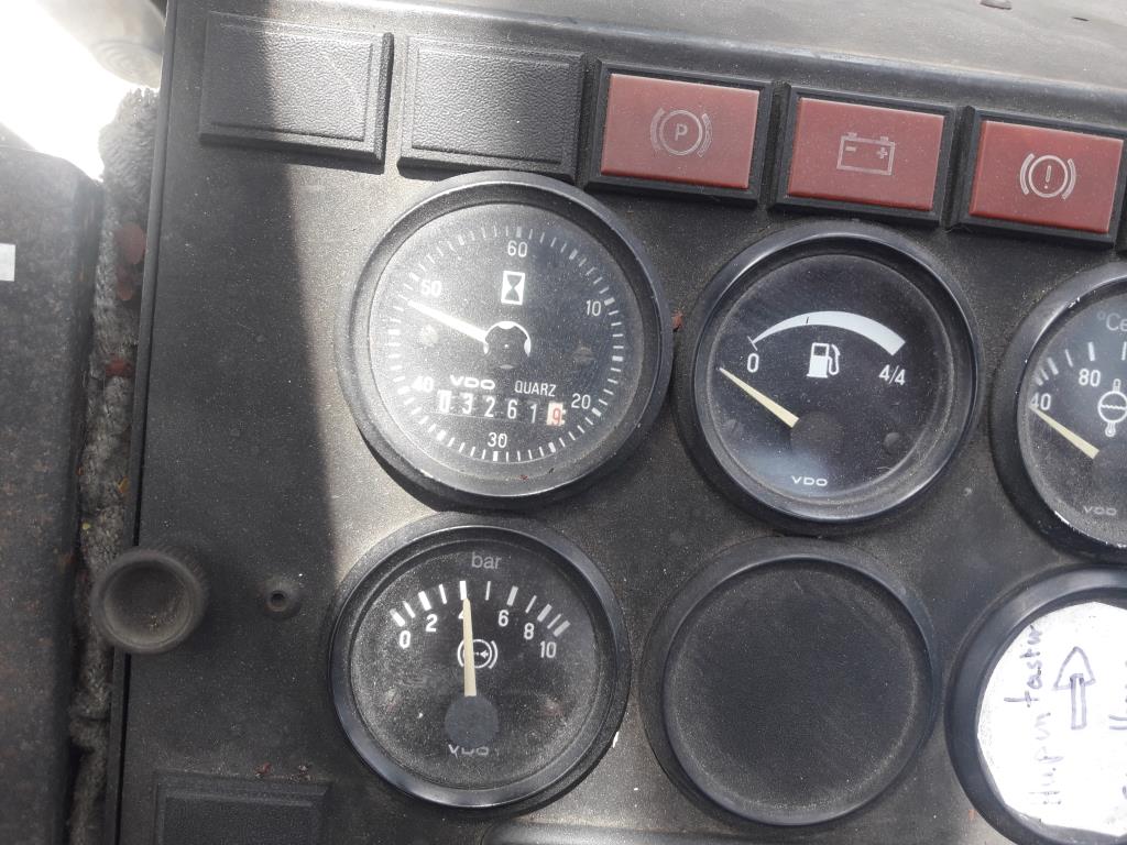 Gepflegte Flurförderfahrzeuge-12