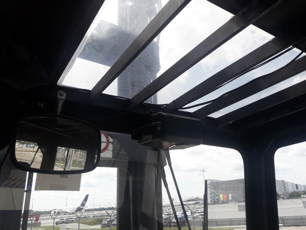 Gepflegte Flurförderfahrzeuge-13