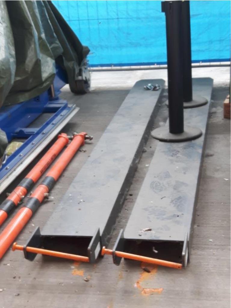 Gepflegte Flurförderfahrzeuge-16