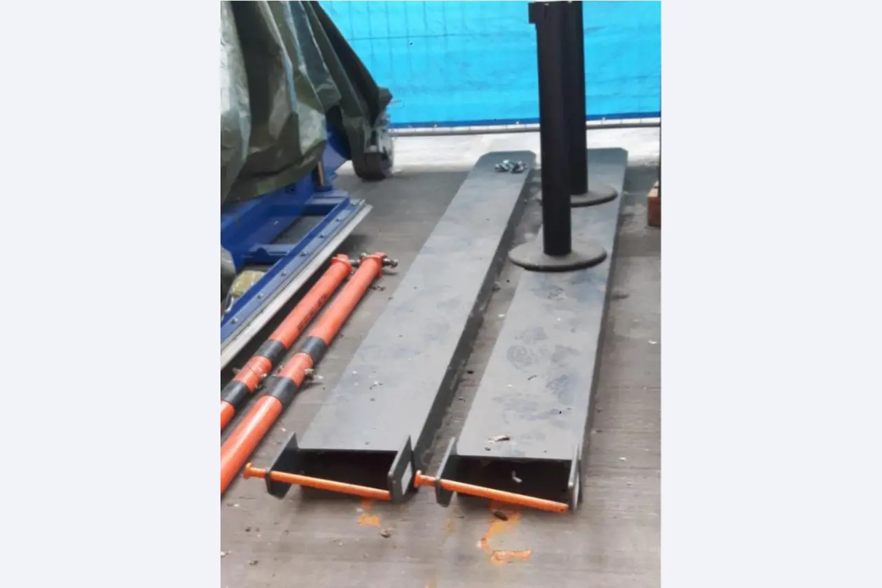 Gepflegte Flurförderfahrzeuge-16