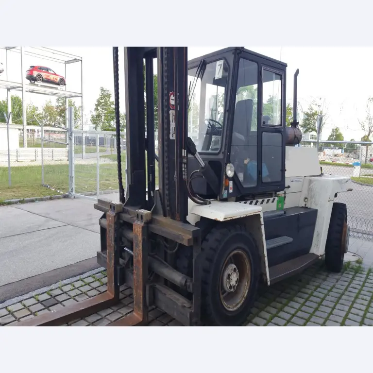 Gepflegte Flurförderfahrzeuge-8