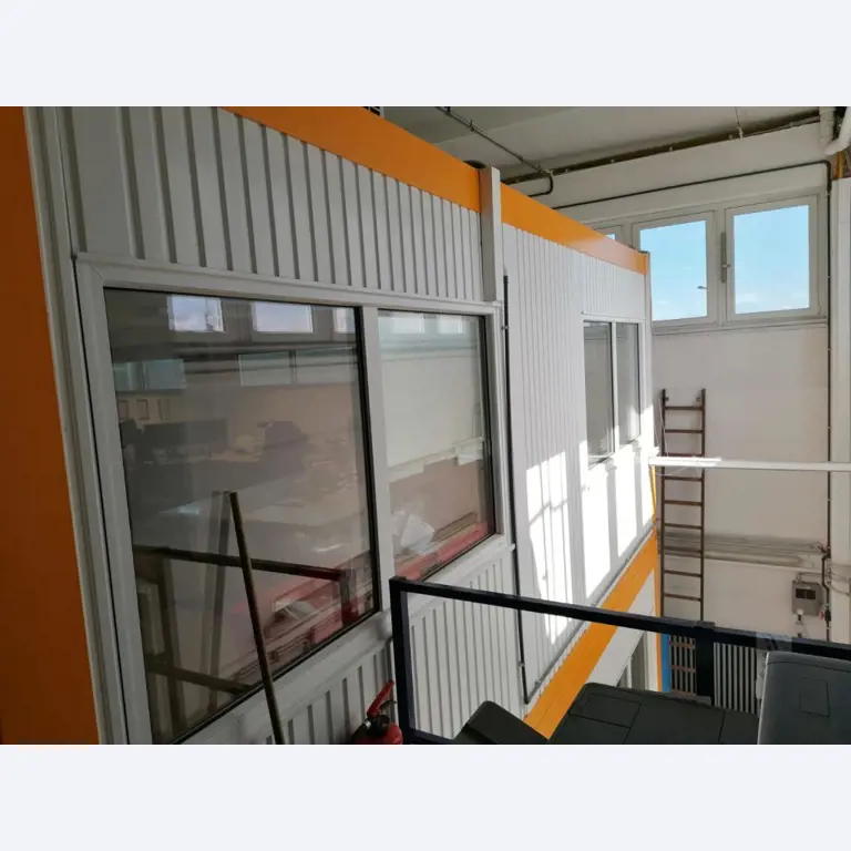 Gepflegte Flurförderfahrzeuge-12