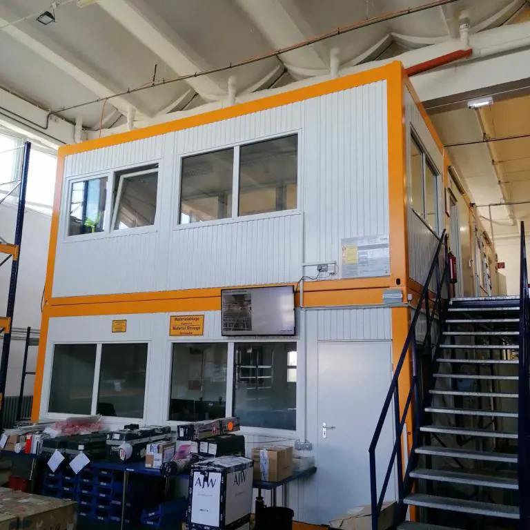 Bürocontaineranlage 2-geschossig, voll ausgestattet (nur für Innennutzung) CONVARIO