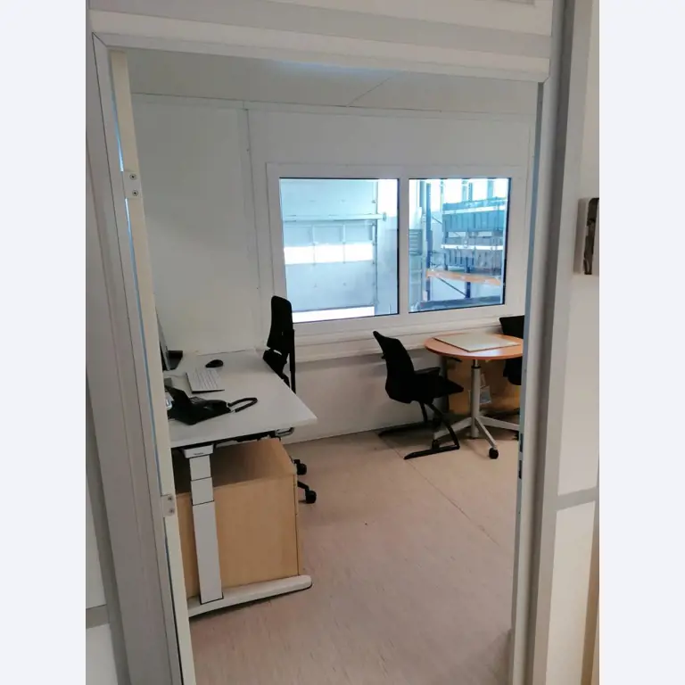 Gepflegte Flurförderfahrzeuge-15