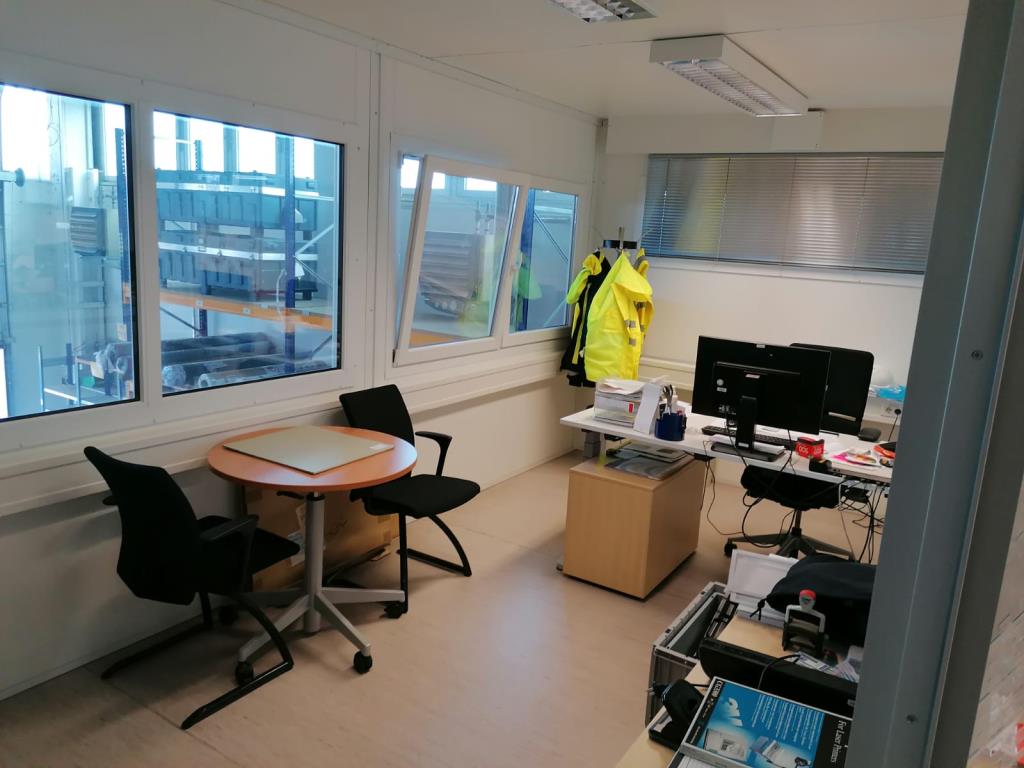 Gepflegte Flurförderfahrzeuge-21