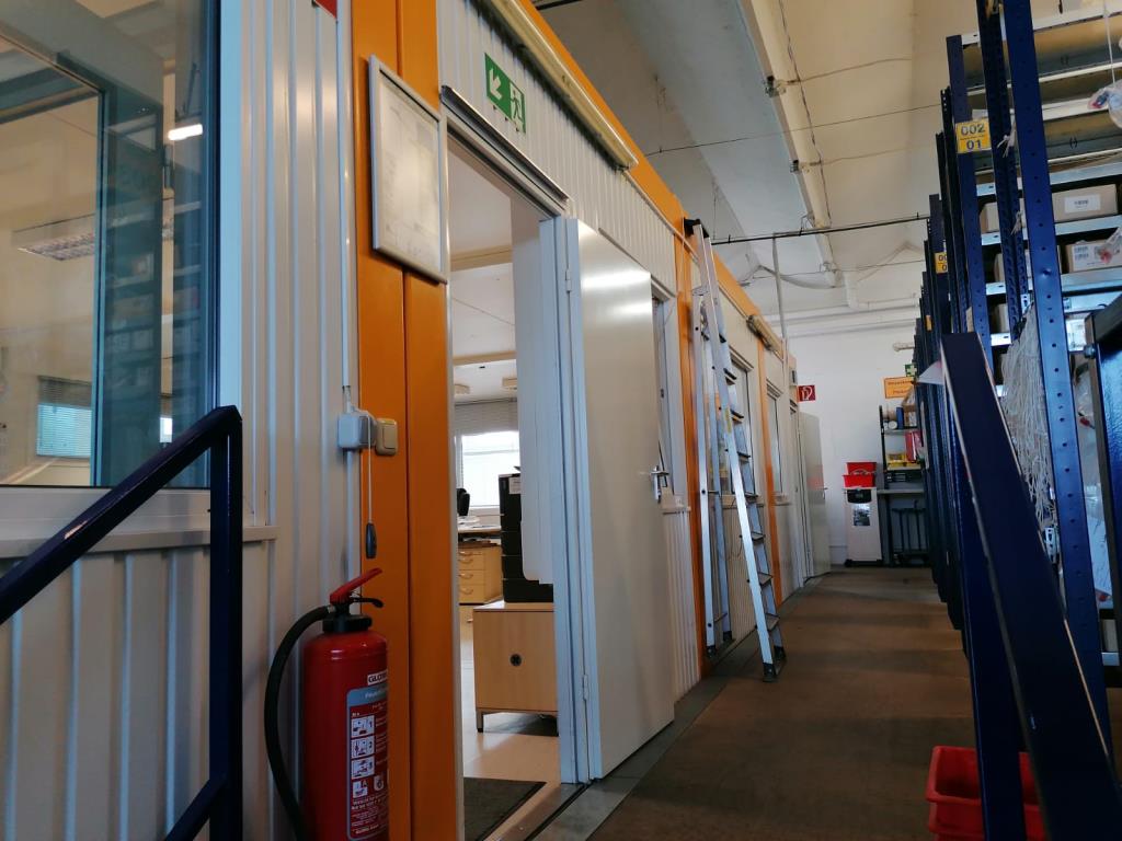 Gepflegte Flurförderfahrzeuge-22