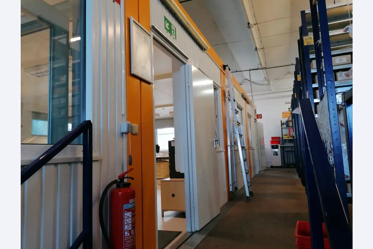 Gepflegte Flurförderfahrzeuge-22