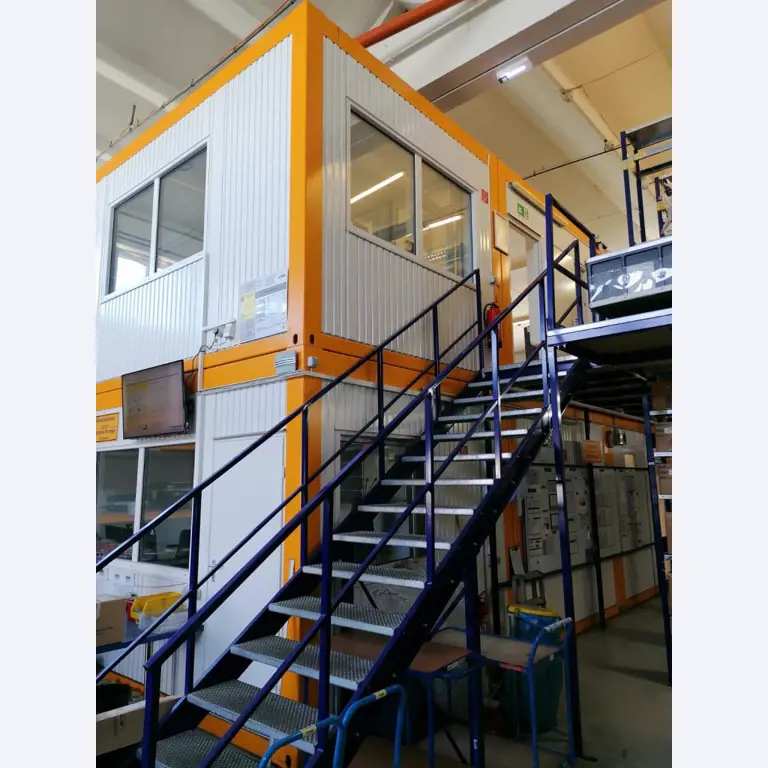 Gepflegte Flurförderfahrzeuge-24