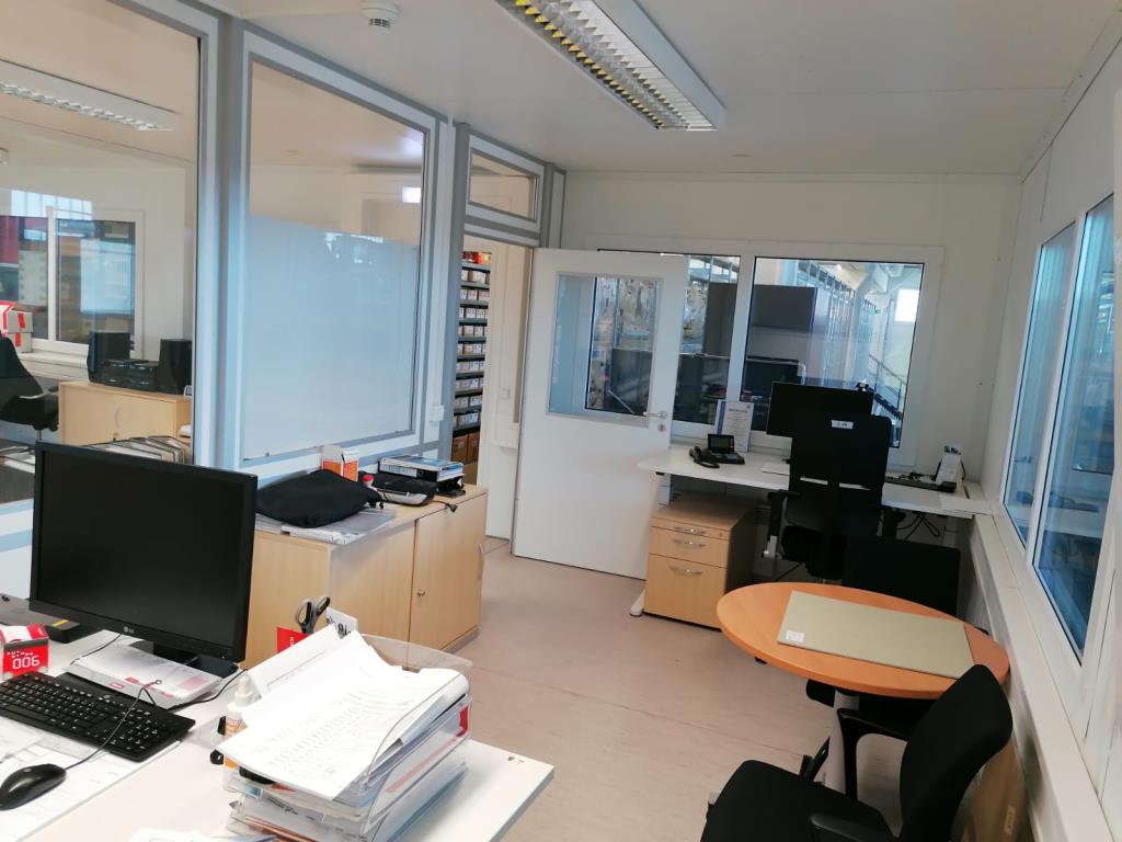 Gepflegte Flurförderfahrzeuge-25