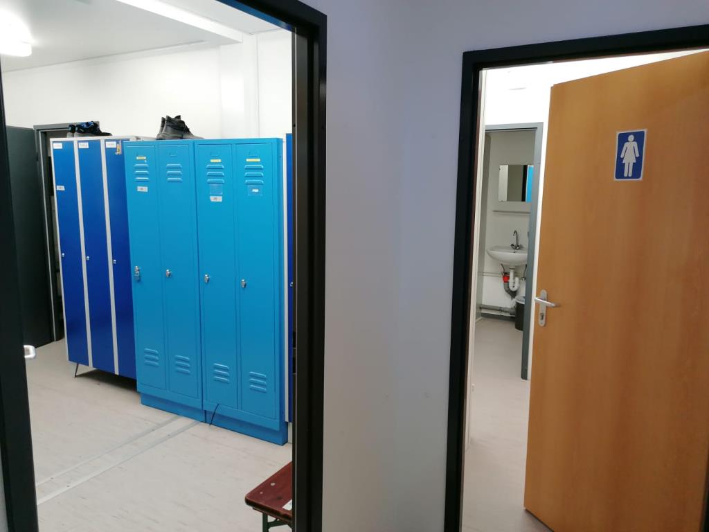 Gepflegte Flurförderfahrzeuge-26