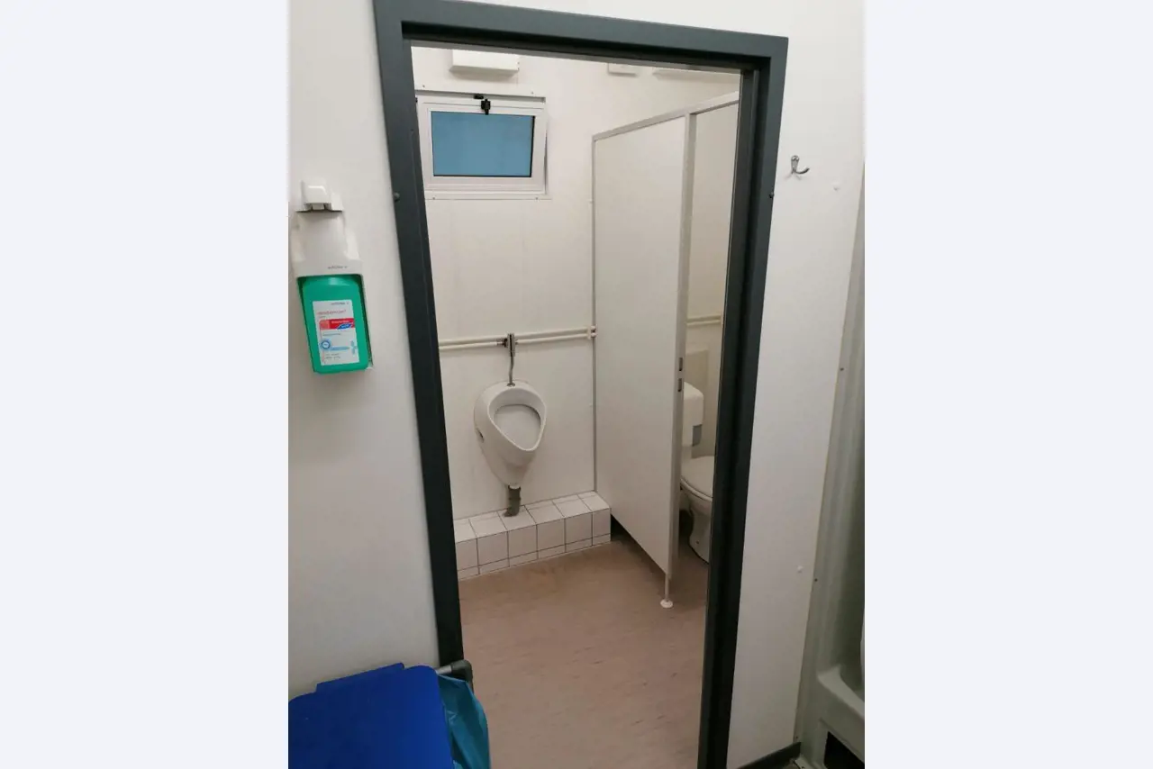 Gepflegte Flurförderfahrzeuge-29