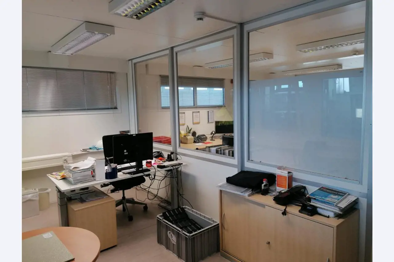 Gepflegte Flurförderfahrzeuge-30