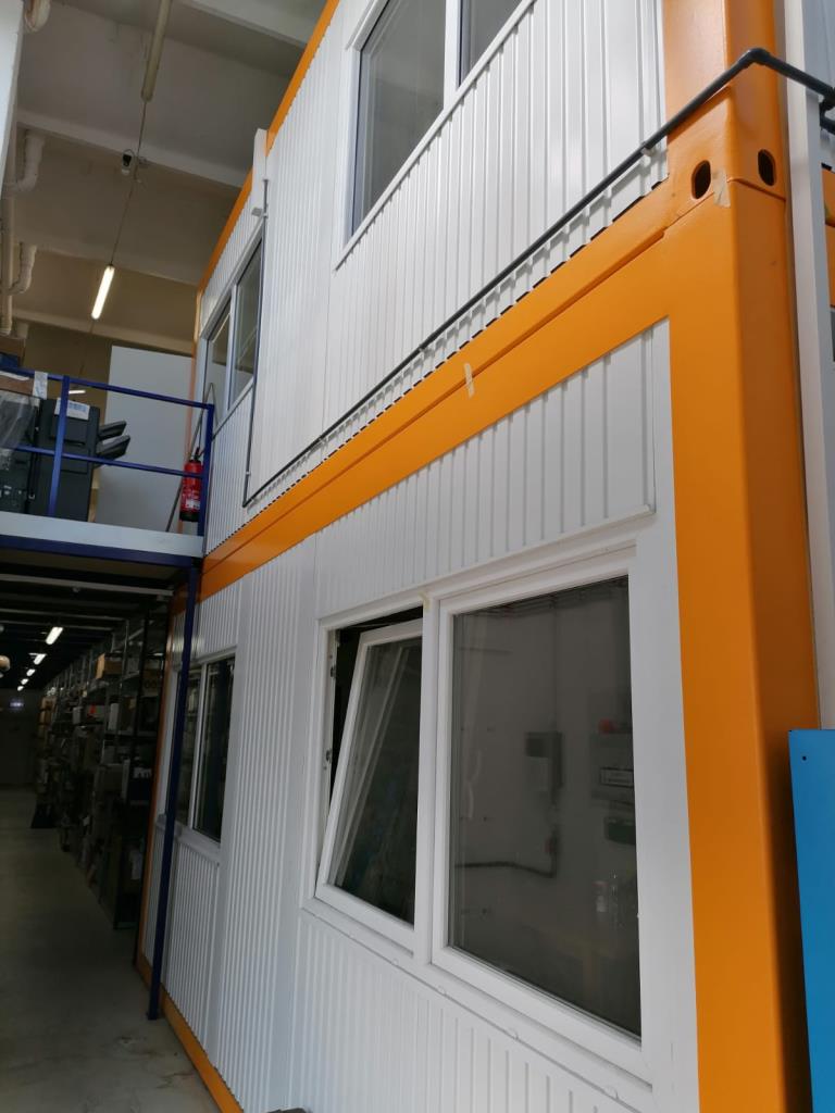 Gepflegte Flurförderfahrzeuge-33