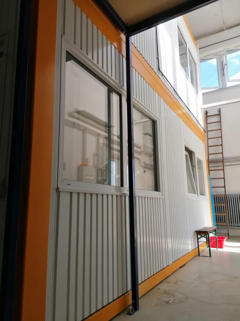 Gepflegte Flurförderfahrzeuge-36