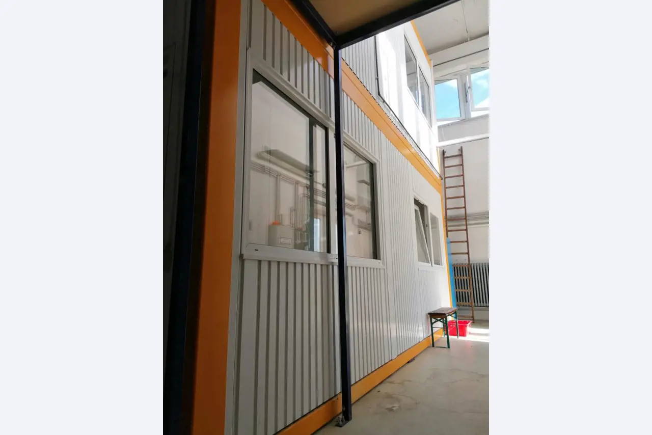 Gepflegte Flurförderfahrzeuge-36