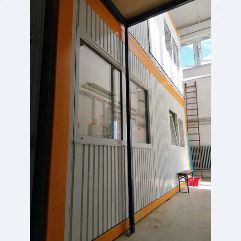 Gepflegte Flurförderfahrzeuge-36