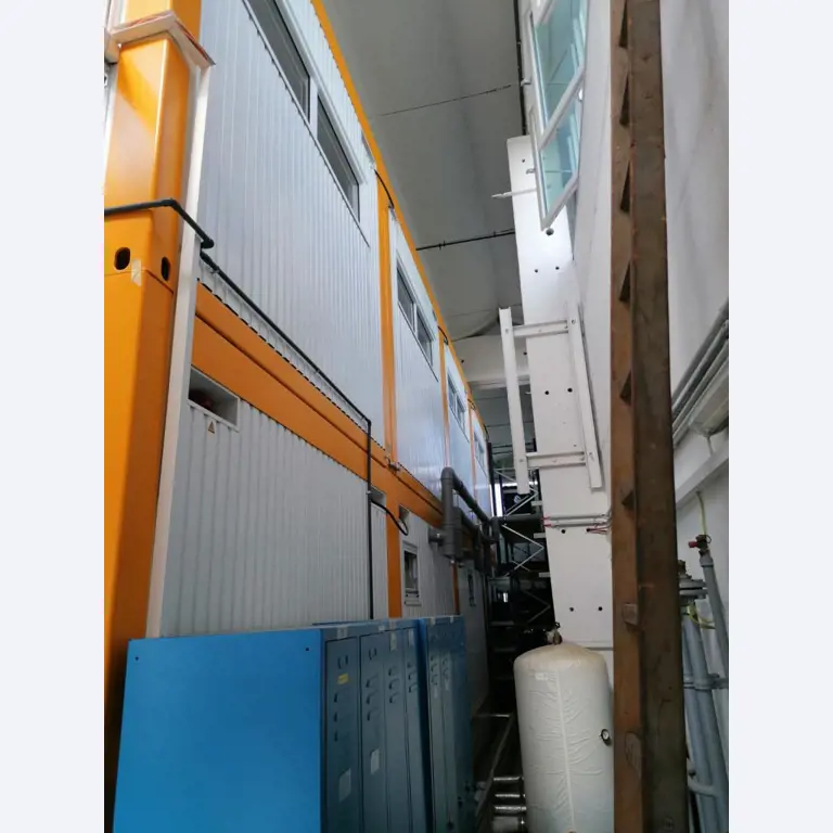 Gepflegte Flurförderfahrzeuge-37