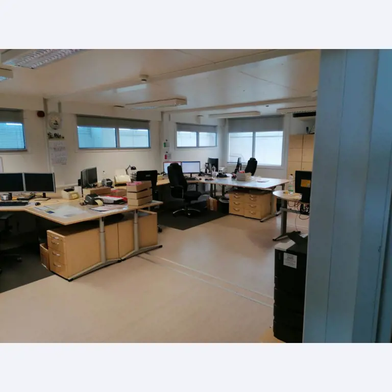 Gepflegte Flurförderfahrzeuge-39