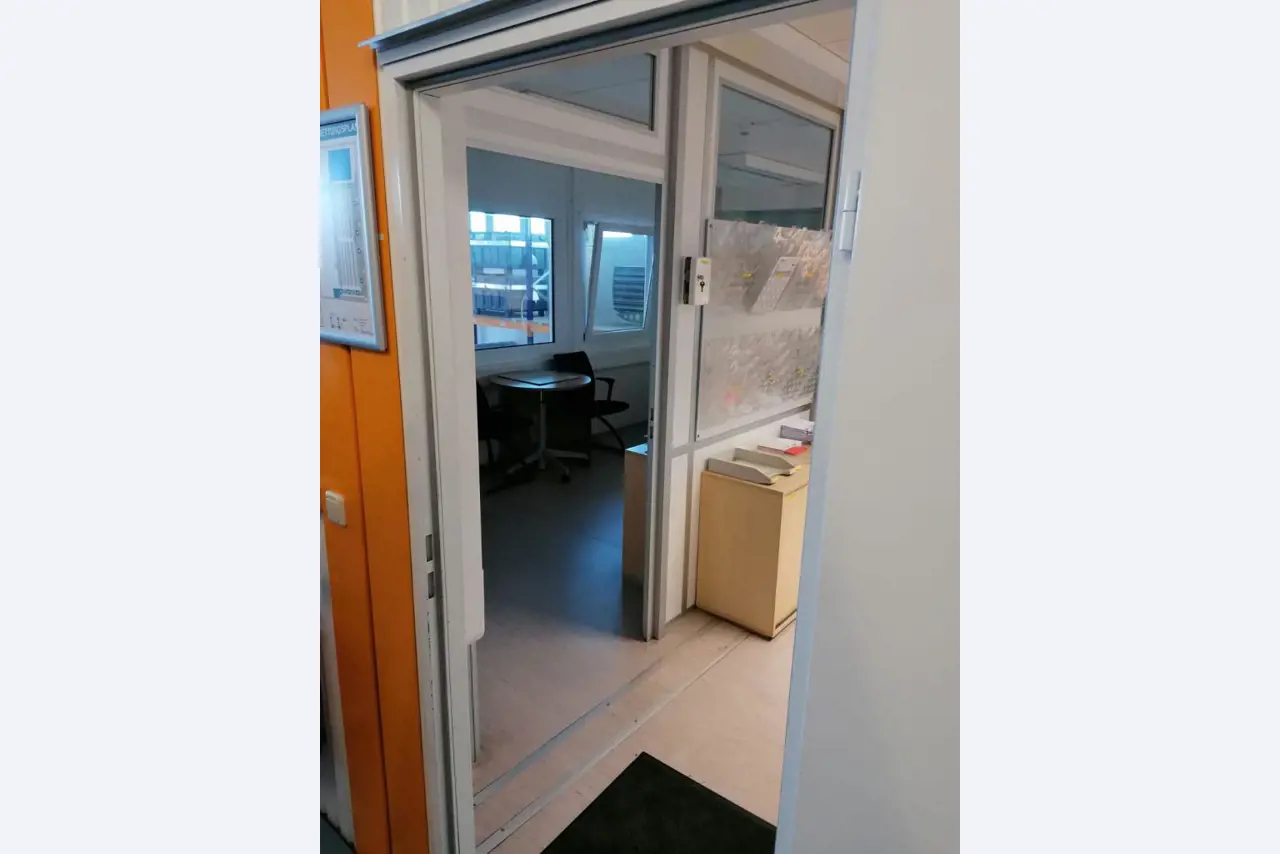 Gepflegte Flurförderfahrzeuge-41