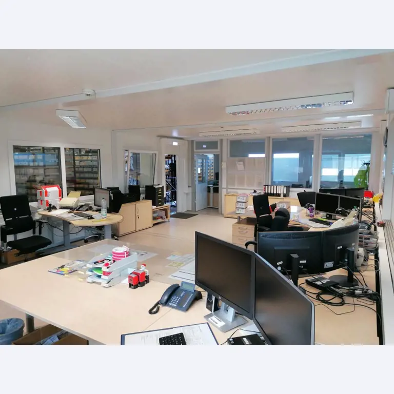 Gepflegte Flurförderfahrzeuge-8