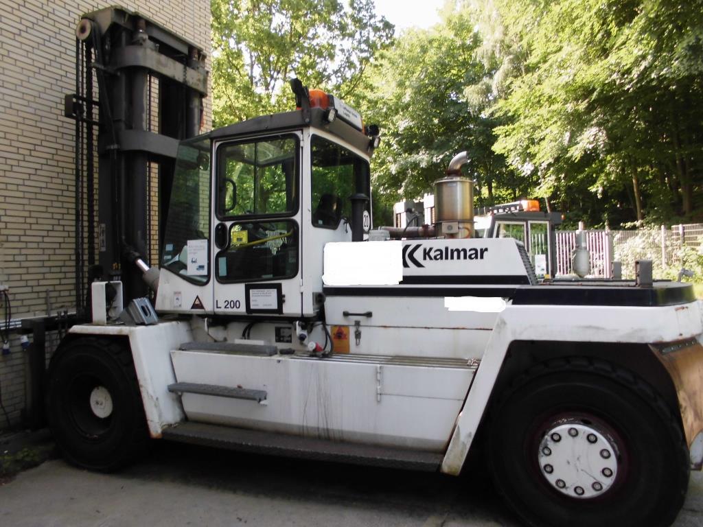 Gepflegte Flurförderfahrzeuge-1