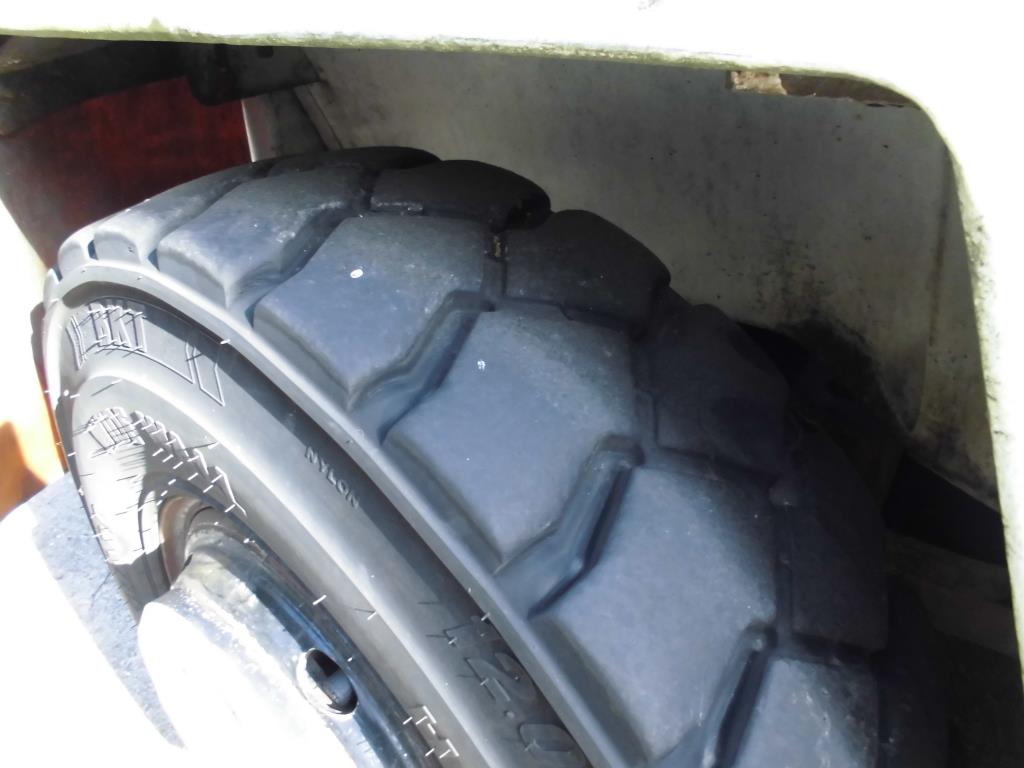 Gepflegte Flurförderfahrzeuge-6