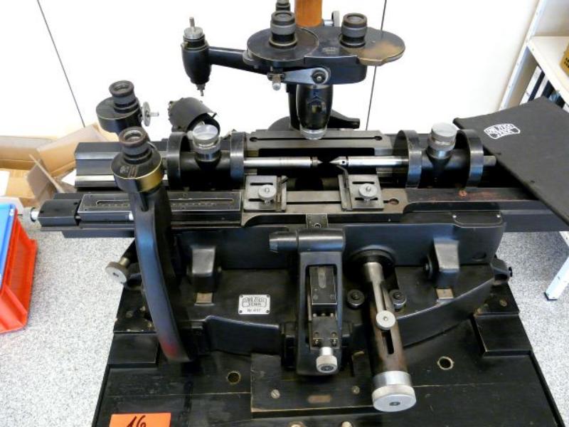 buy used antique universal measuring microscope I, II Carl Zeiss