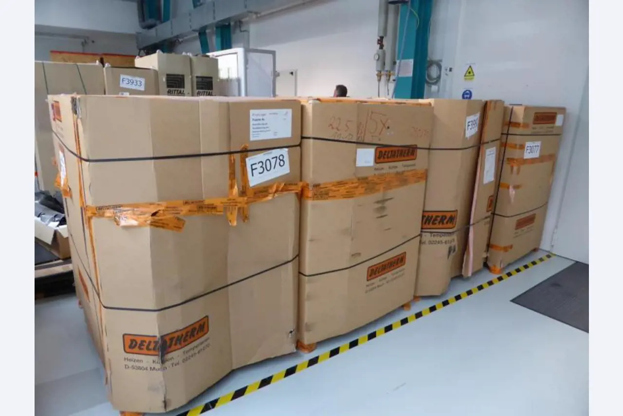 photovoltaic machinery and equipment <br> by a renowned photovoltaic manufacturer <br>(price on request)-1