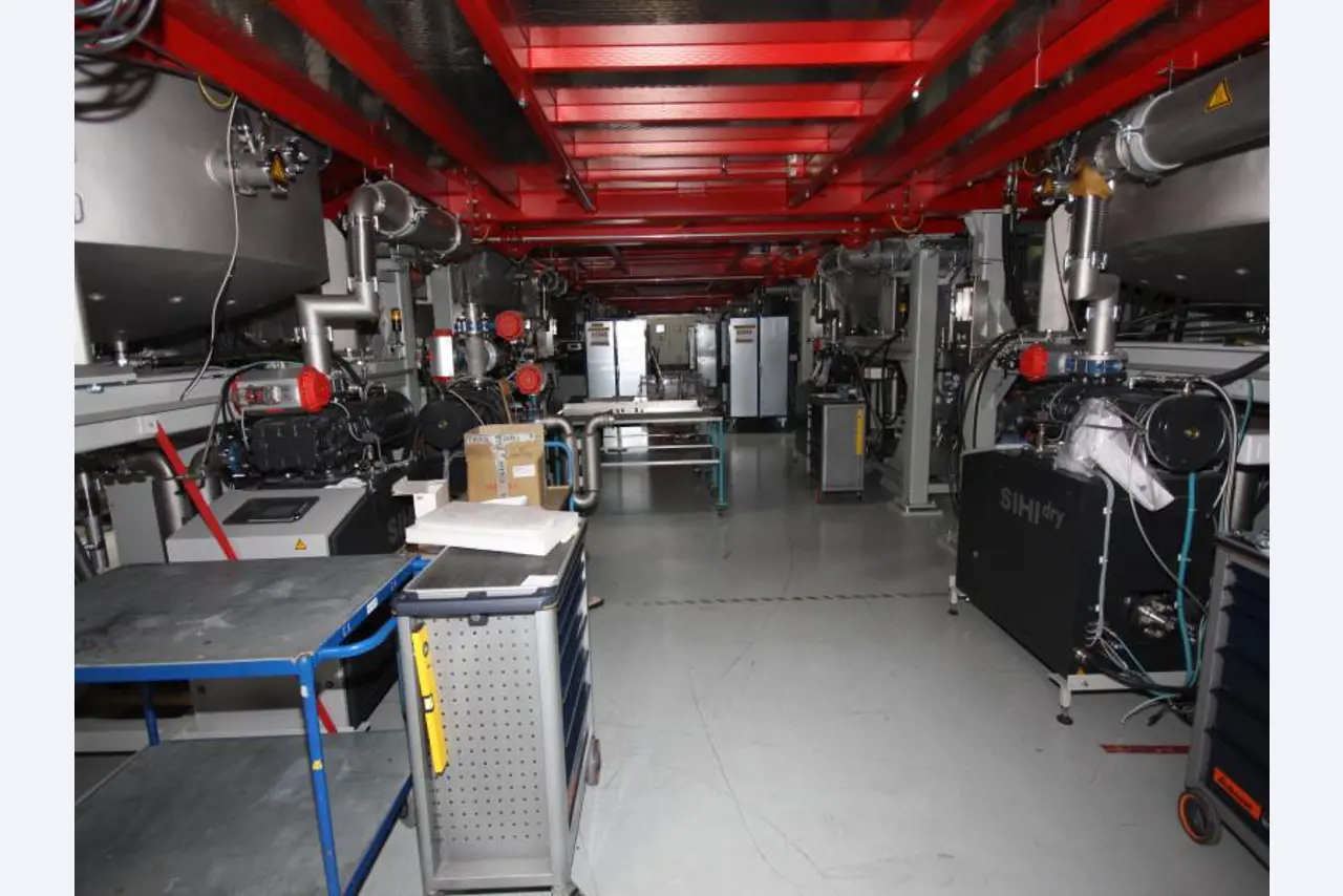 photovoltaic machinery and equipment <br> by a renowned photovoltaic manufacturer <br>(price on request)-5