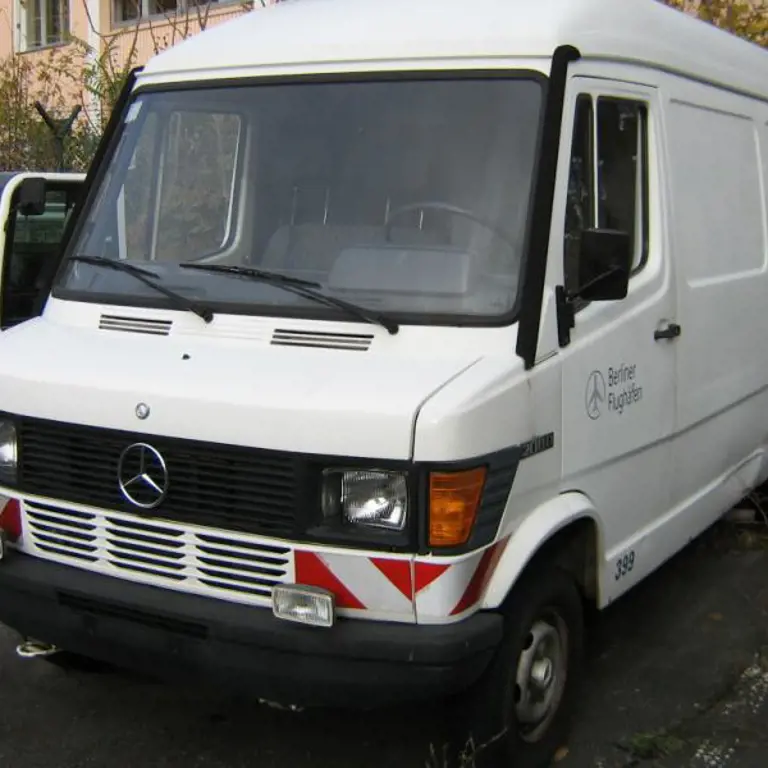 LKW Mercedes 208 D Kasten (VK-Nr. 2014-08)  Mercedes - Benz 208 D