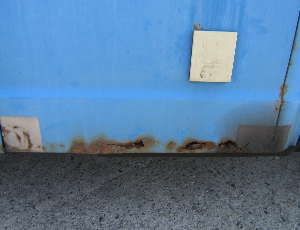 les véhicules d'aéroport qui ne sont plus utilisés-6