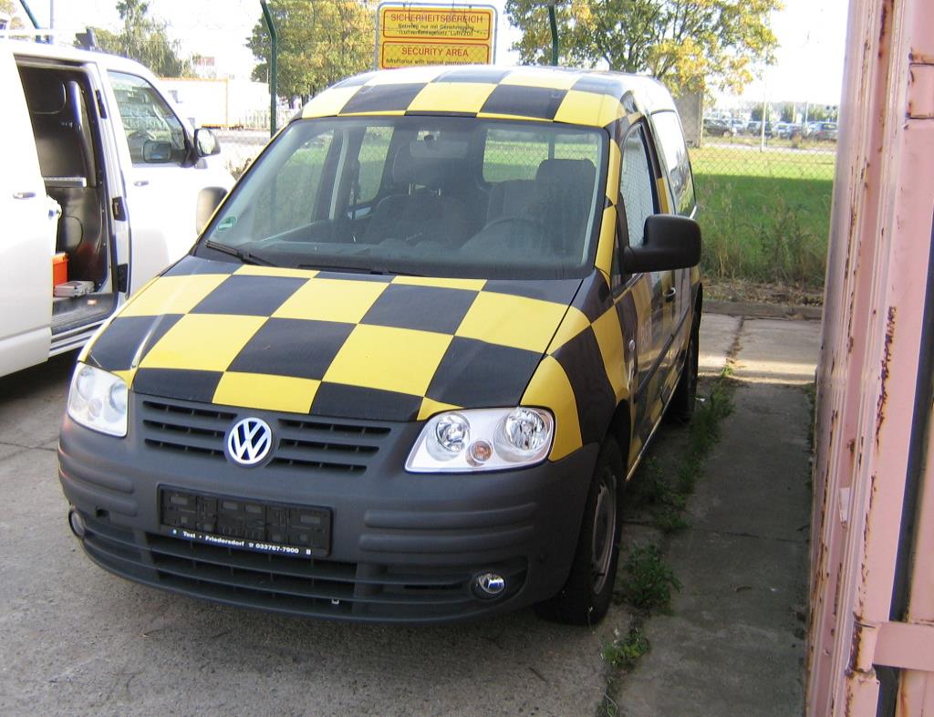les véhicules d'aéroport qui ne sont plus utilisés-4