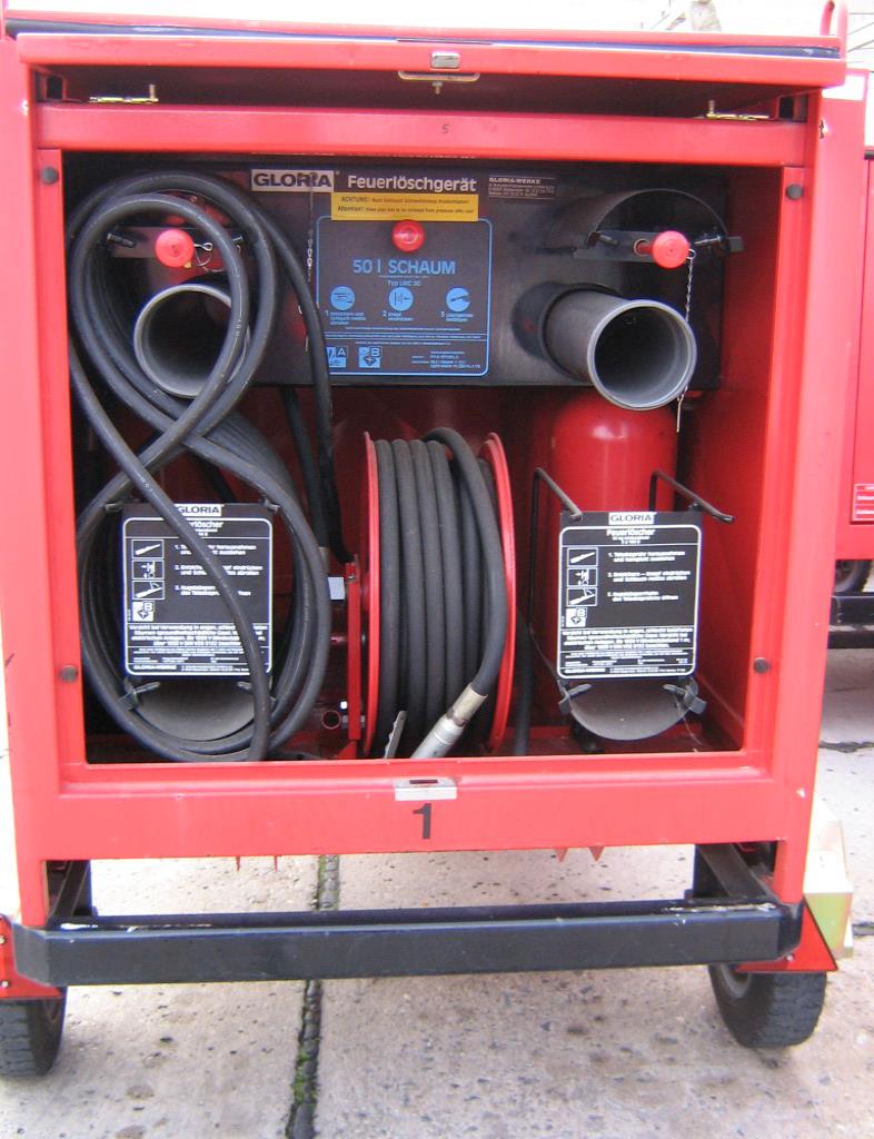 les véhicules d'aéroport qui ne sont plus utilisés-7