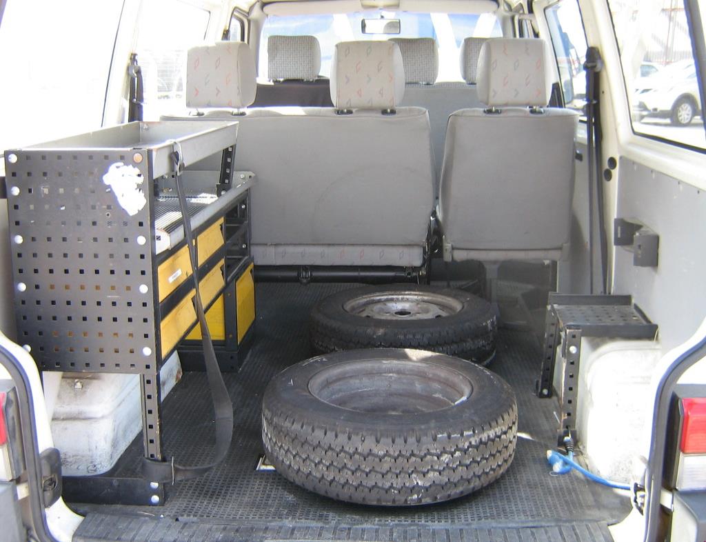 les véhicules d'aéroport qui ne sont plus utilisés-6