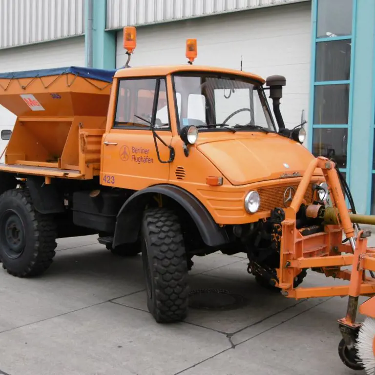 Tractora Unimog (VK nº 2016-10) Daimler Benz Unimog 406