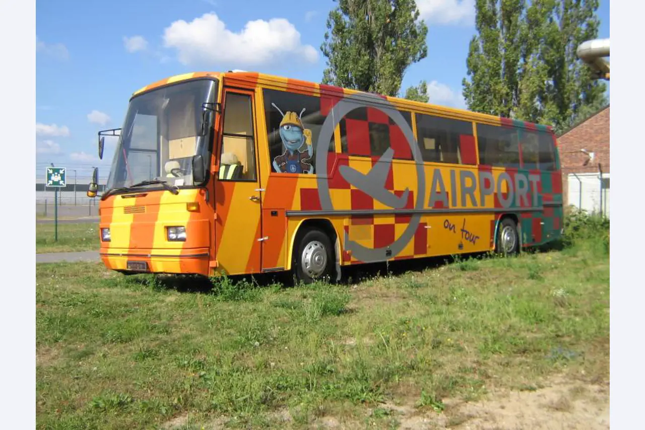 airport vehicles-6