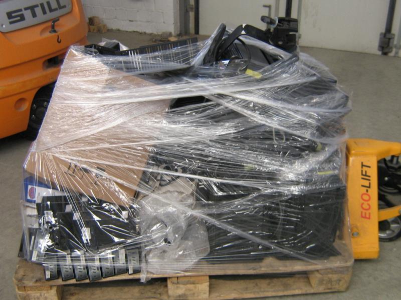 les véhicules d'aéroport qui ne sont plus utilisés-12