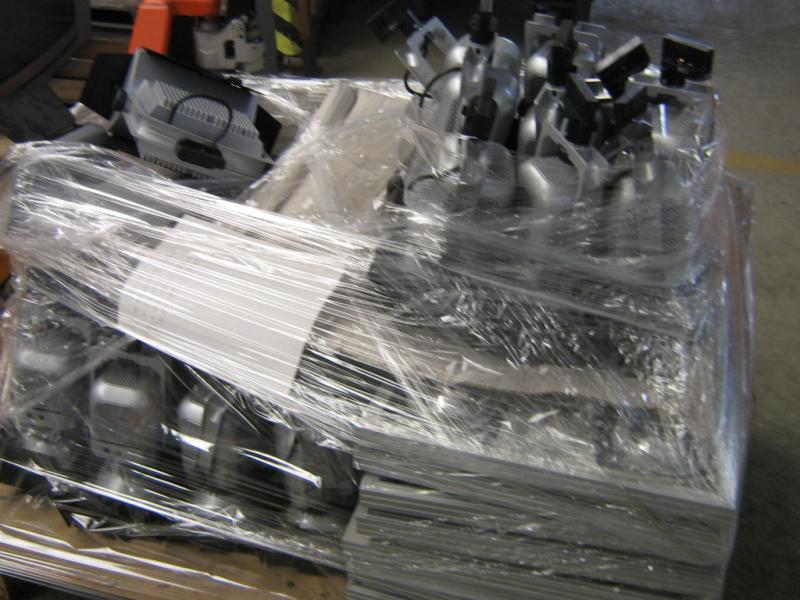 les véhicules d'aéroport qui ne sont plus utilisés-6