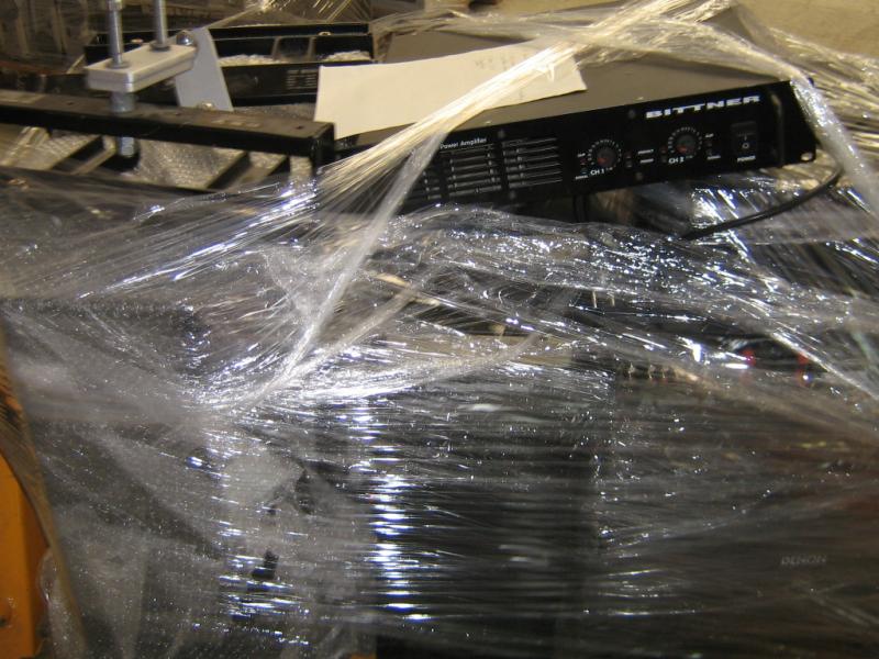 les véhicules d'aéroport qui ne sont plus utilisés-9