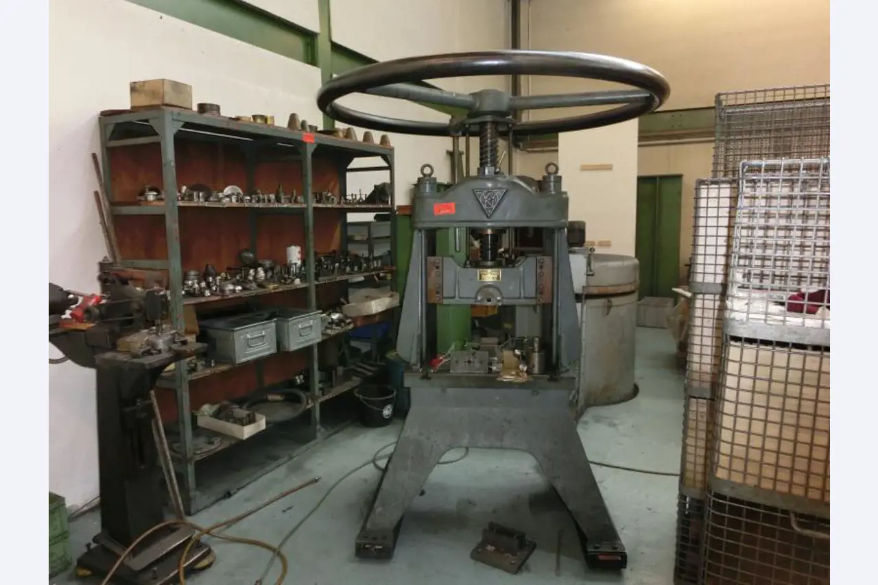 Wilhelm Neth Metallwarenfabrik-1