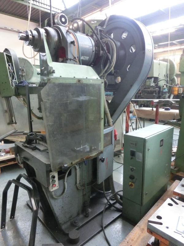 Wilhelm Neth Metallwarenfabrik-1